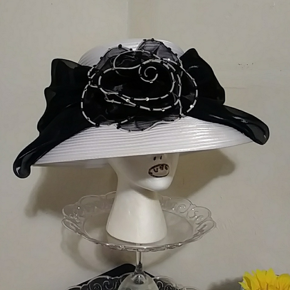 Black/White Hat